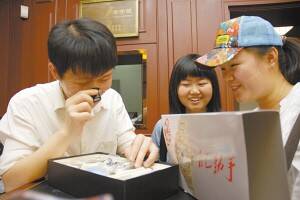 海鸥_海鸥手表厂推出DIY手表产品受年轻消费者青睐