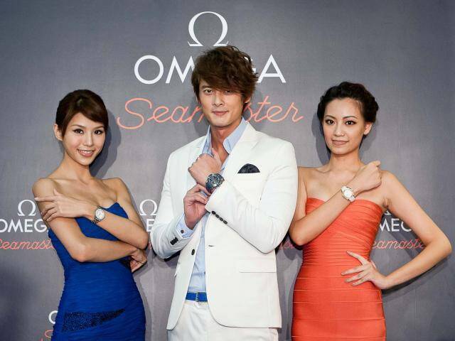 欧米茄_郭品超化身海洋大使 现身新竹大远百 OMEGA名品店