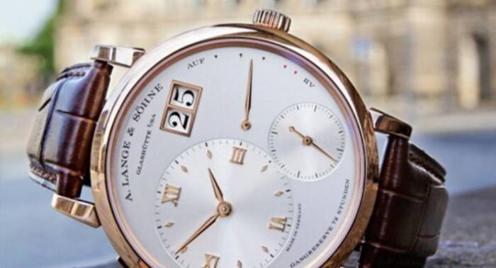 朗格_朗格全新GRAND LANGE 1双窗口与特大数字腕表