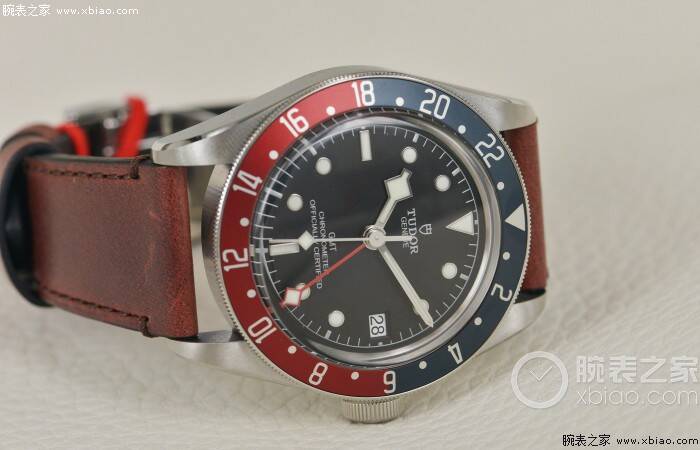 帝舵  风格鲜明，品鉴帝舵碧湾格林尼治型赭棕色皮带腕表