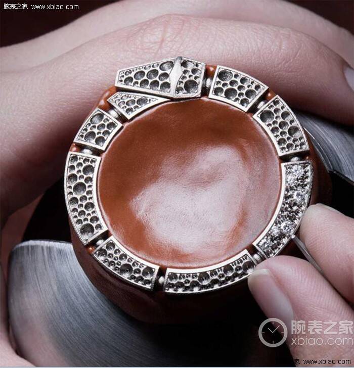 宝格丽 珠宝匠人的手 腕表大师的心